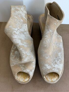 FLY LONDON Suede Strap Wedges
